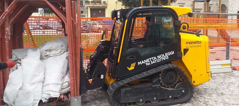 Gru aziendale acquistata da Gruppo Abruzzo Ponteggi